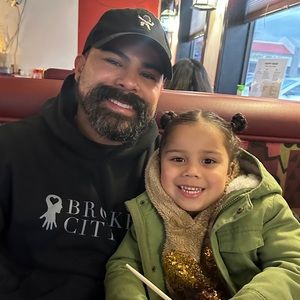 Meet your Posher, Raul